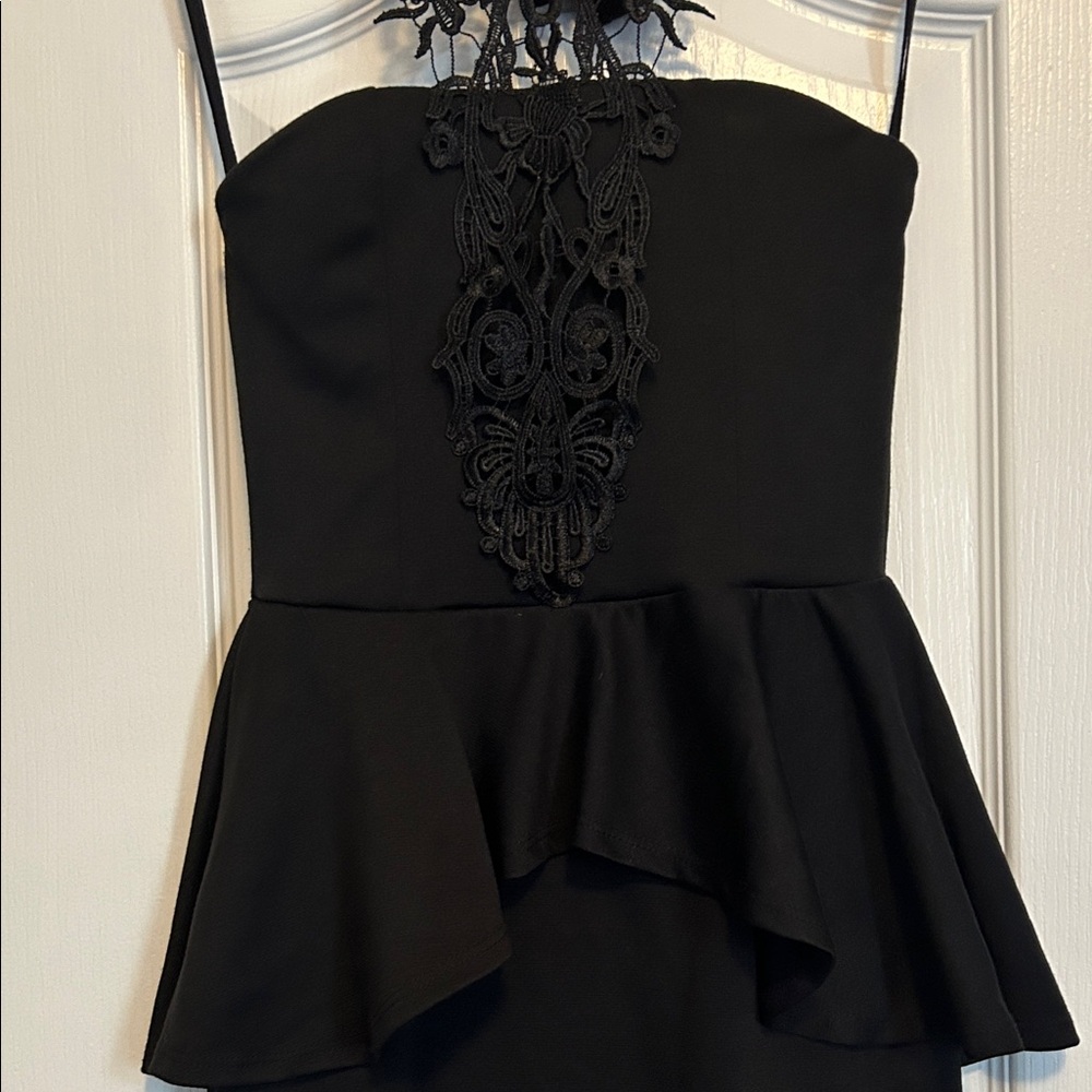 Windsor Black strapless Lace Halter detail  peplum Lace Mini Dress - Picture 5 of 16